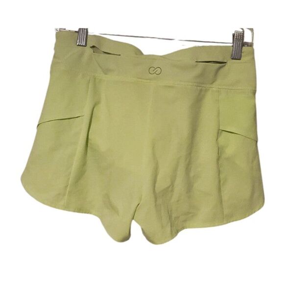 CALIA BY CARRIE UNDERWOOD Petal Hem Shorts Size XS - Picture 8 of 8